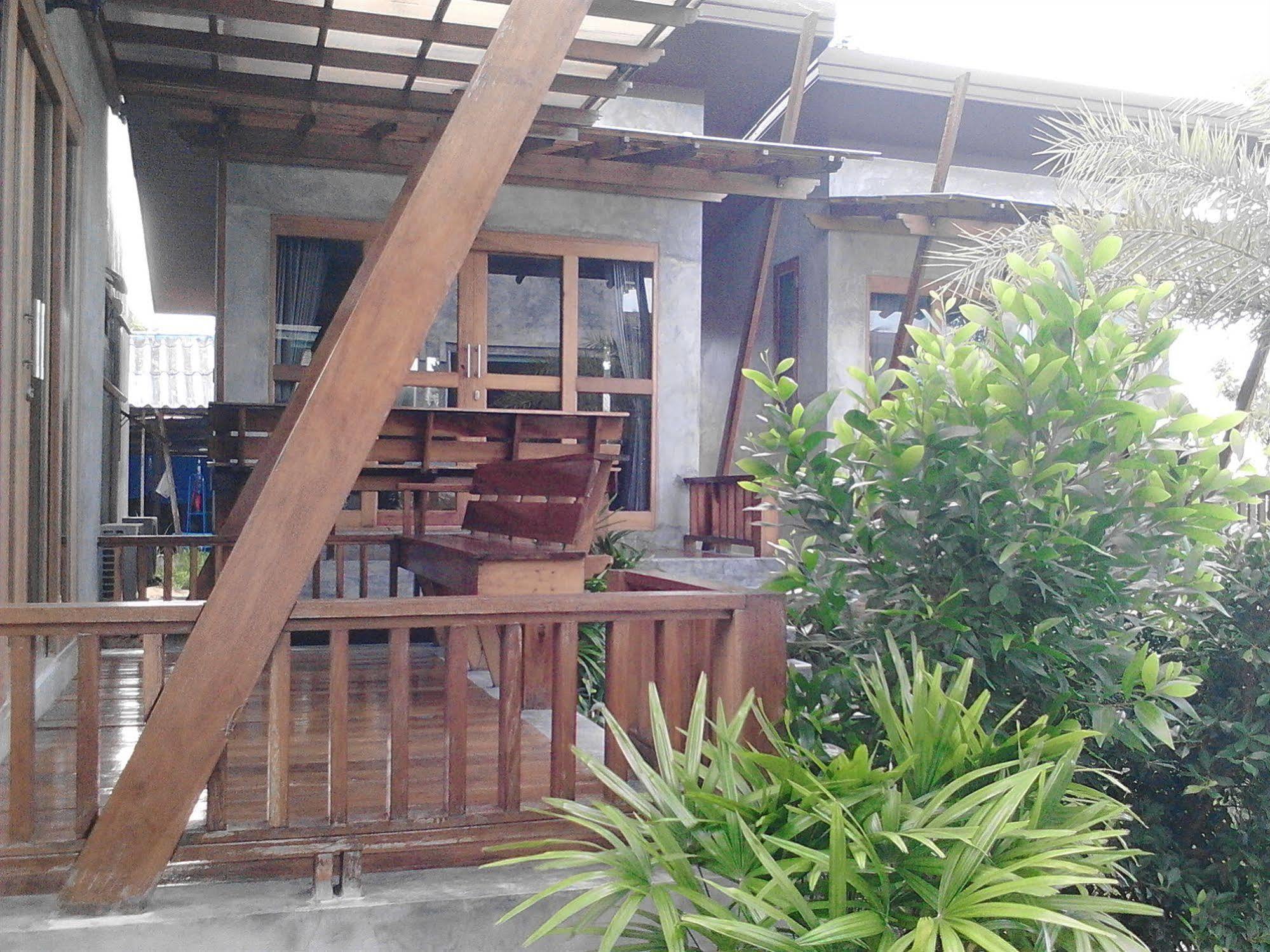 Phangan Palm Beach Resort & Restaurant Ko Pha Ngan Exterior photo